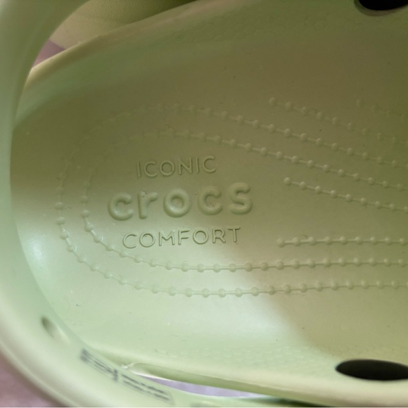 Crocs Iconic Comfort Light Green Women's Clog Slip-On Size 10. NWOT New - Picture 6 of 7